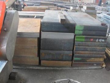 65锰钢和dc53哪个韧性好？